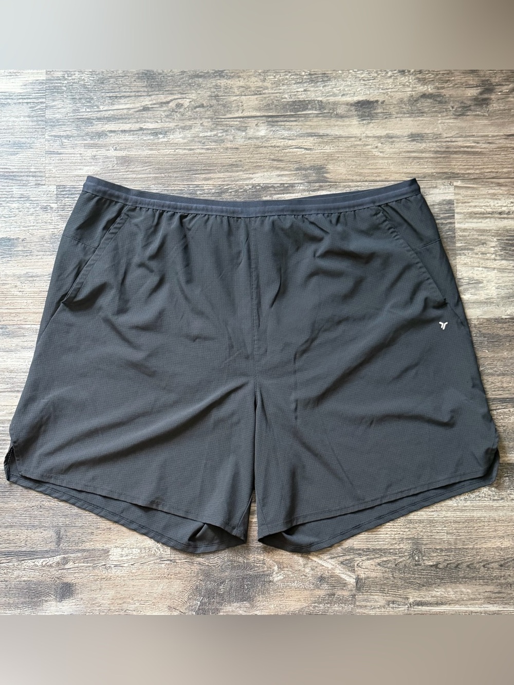 Old Navy active charcoal gray athletic shorts women’s XXL inseam 7” quick dry